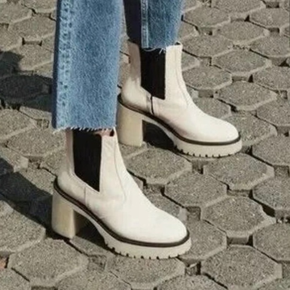 Free People James Chelsea Boots NWOB size 9.5
